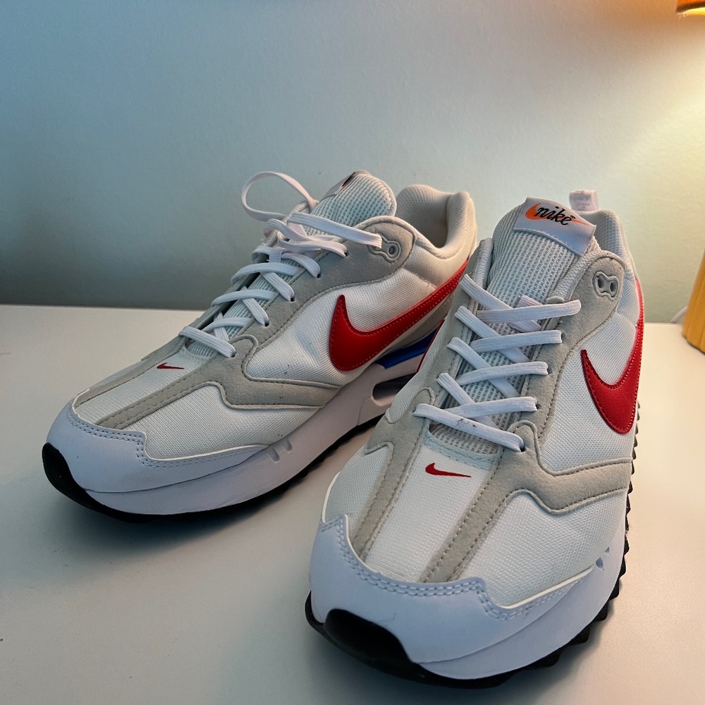 Nike Men's White Sneakers with Red Swoosh